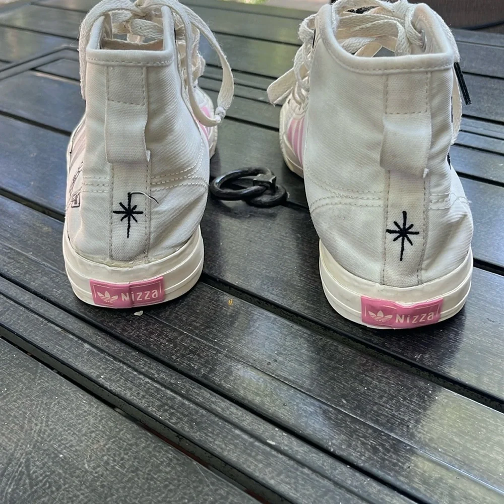 Nizza-Adidas-girls high top sneakers